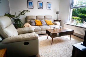 Coastal Terrace Retreat- 2 bedrooms, free parking